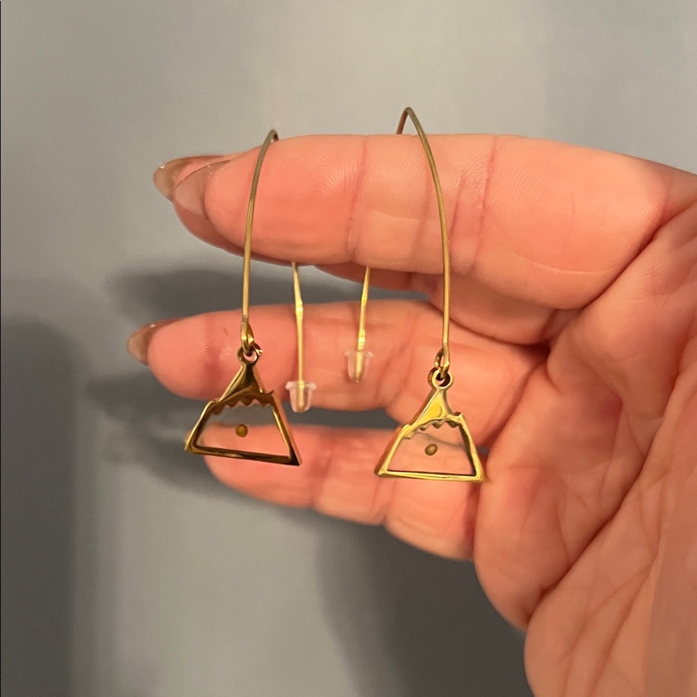 Elegant Gold Mustard Seed Mountain Earrings